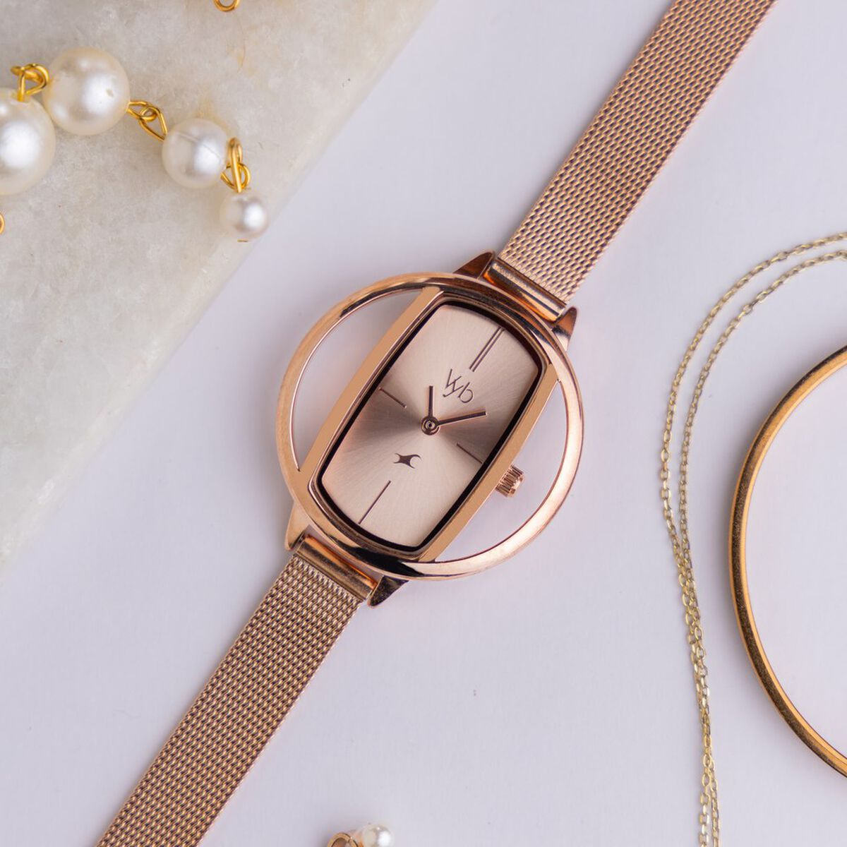 Fastrack Vyb Charmer Quartz Analog Rose Gold Dial Stainless Steel Strap Watch for Girls 1