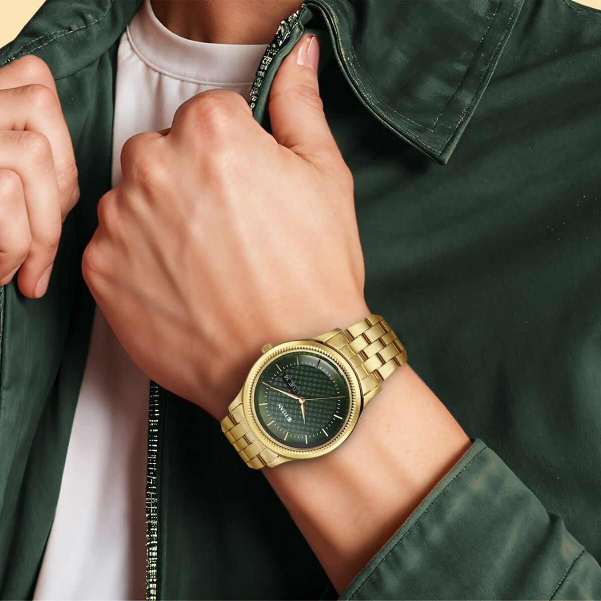 Titan Karishma Quartz Analog with Day and Date Green Dial Stainless Steel Strap Watch For Men 5