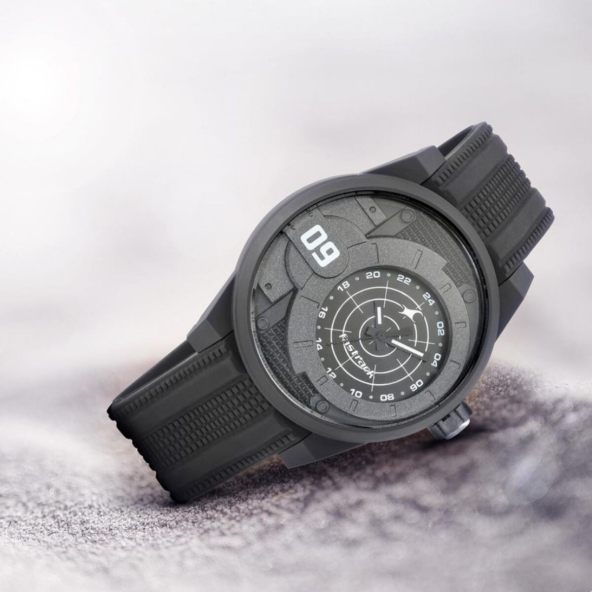 Fastrack Trendies Quartz Analog Black Dial Silicone Strap Watch for Guys 1