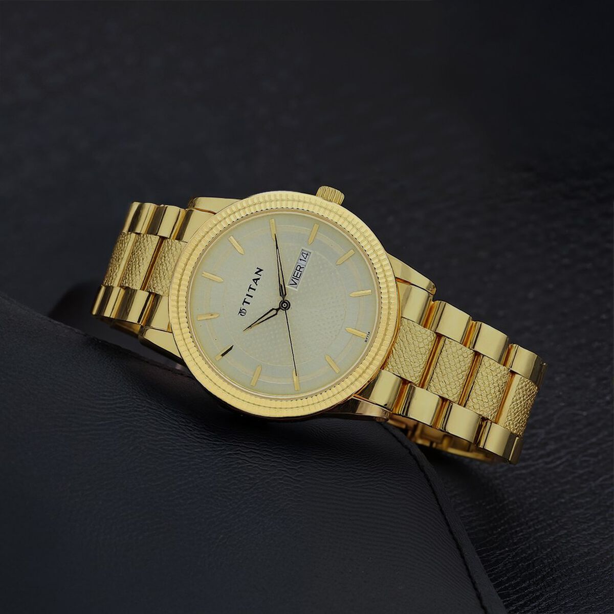 Titan Analog with Day and Date Quartz Champagne Dial Metal Round Stainless Steel Strap watch for Men 1