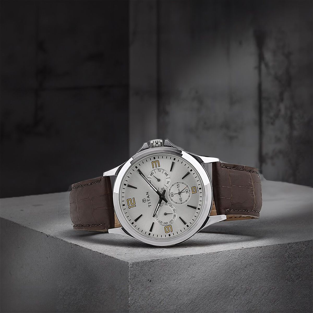 Titan Quartz Multifunction Silver Dial Leather Strap Watch for Men 1