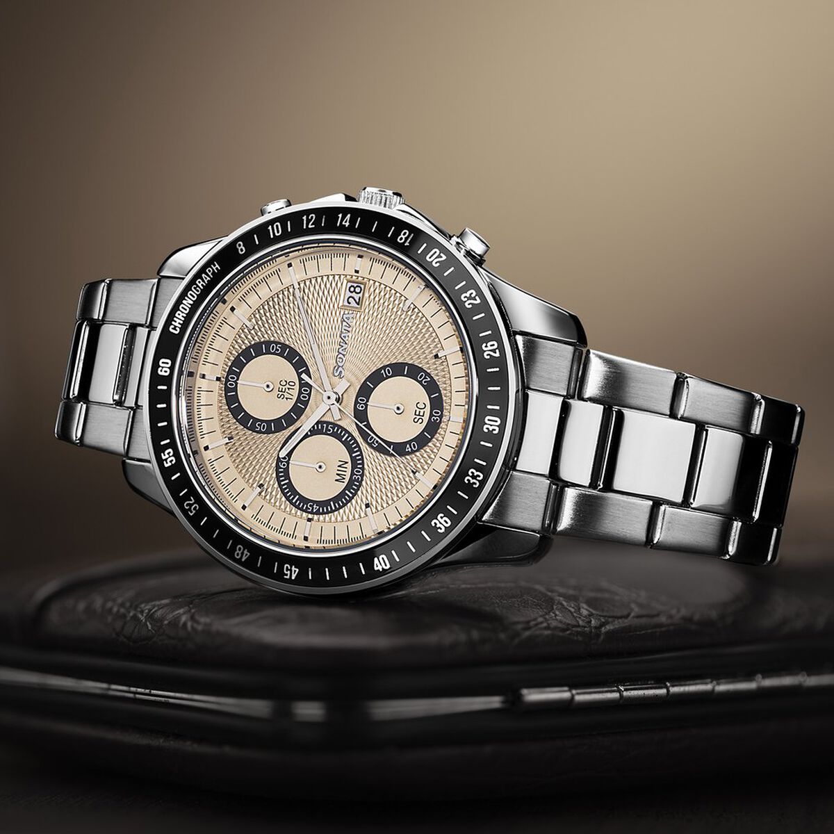 Sonata Chronos Quartz Analog with Date Champagne Dial Silver Colour Stainless Steel Strap Watch For Men 1