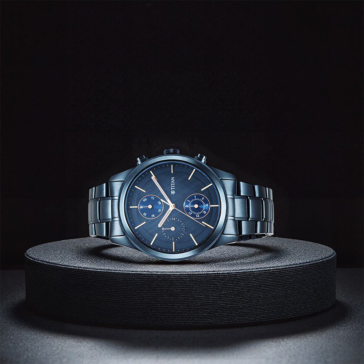 Titan Neo Splash Quartz Analog with Date Blue Dial Blue Stainless Steel Strap Watch For Men 1