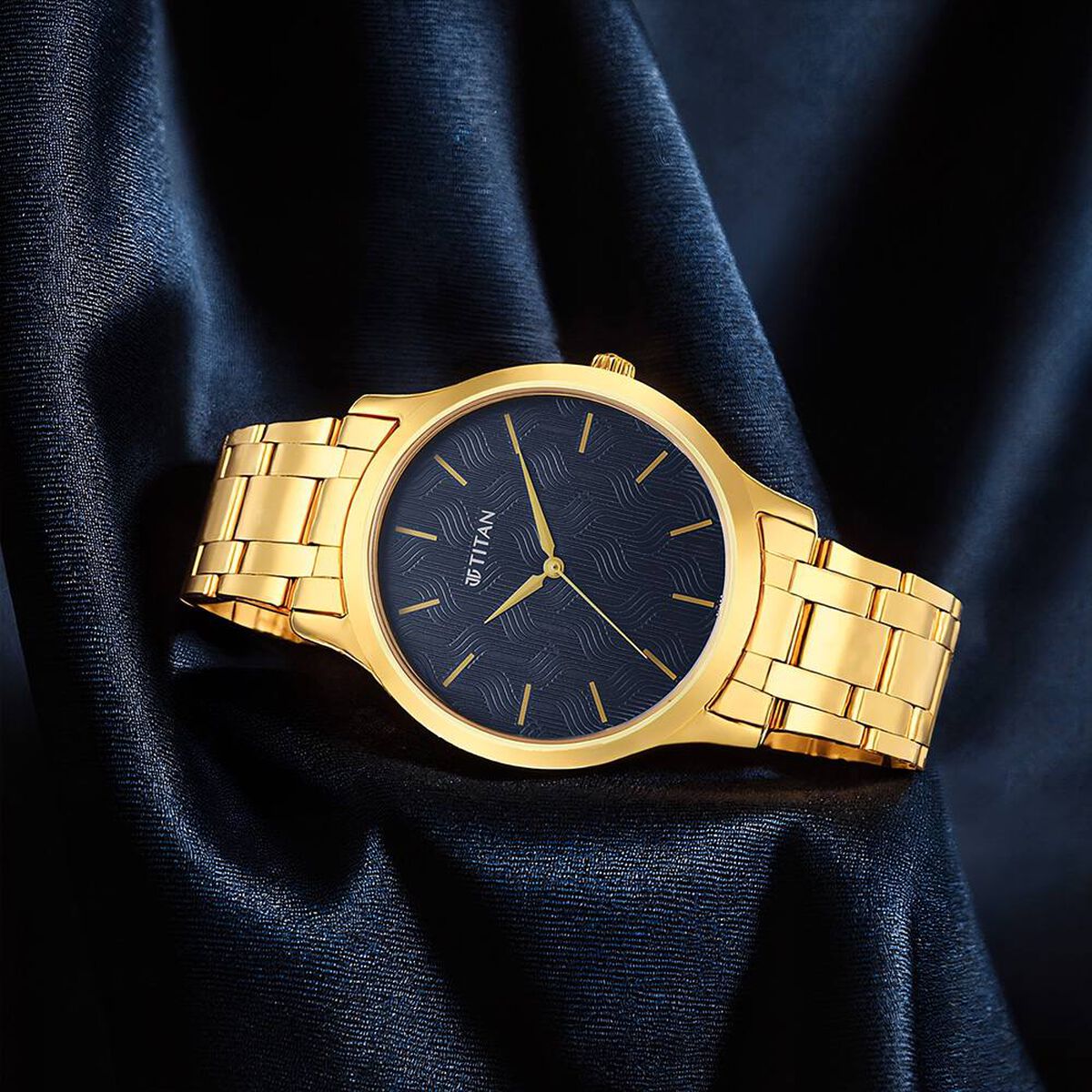 Titan Karishma Radiance Blue Dial Analog Stainless Steel Strap watch for Men 1