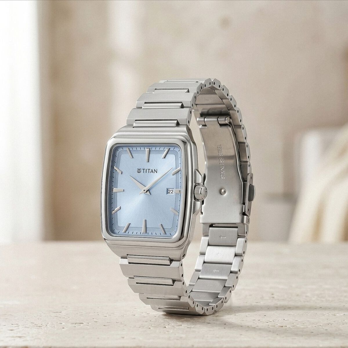 Titan Classique Sleek fit Quartz Analog Executive Style Watch 1