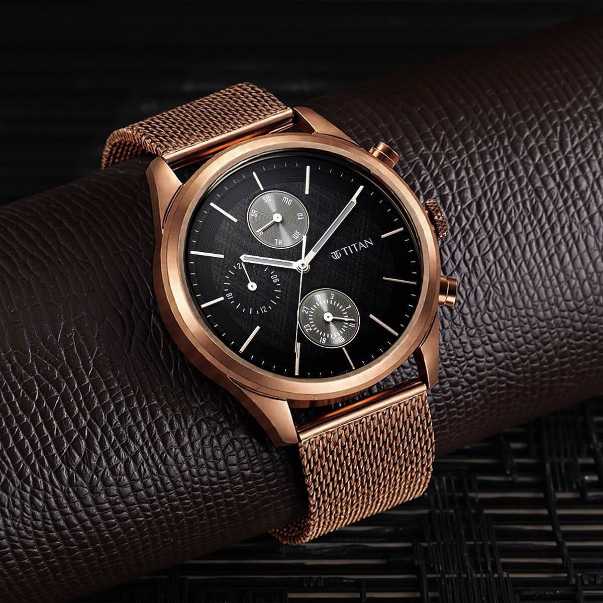 Titan Neo Splash Black Dial Quartz Analog with Date Stainless Steel Strap watch for Men 1