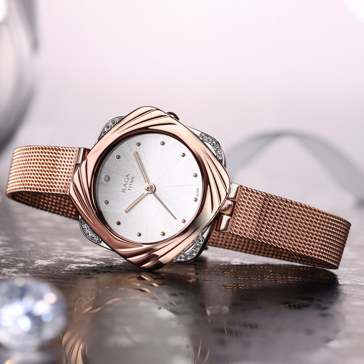 Titan Raga Moments Of Joy Silver Dial Women Watch With Metal Strap 1