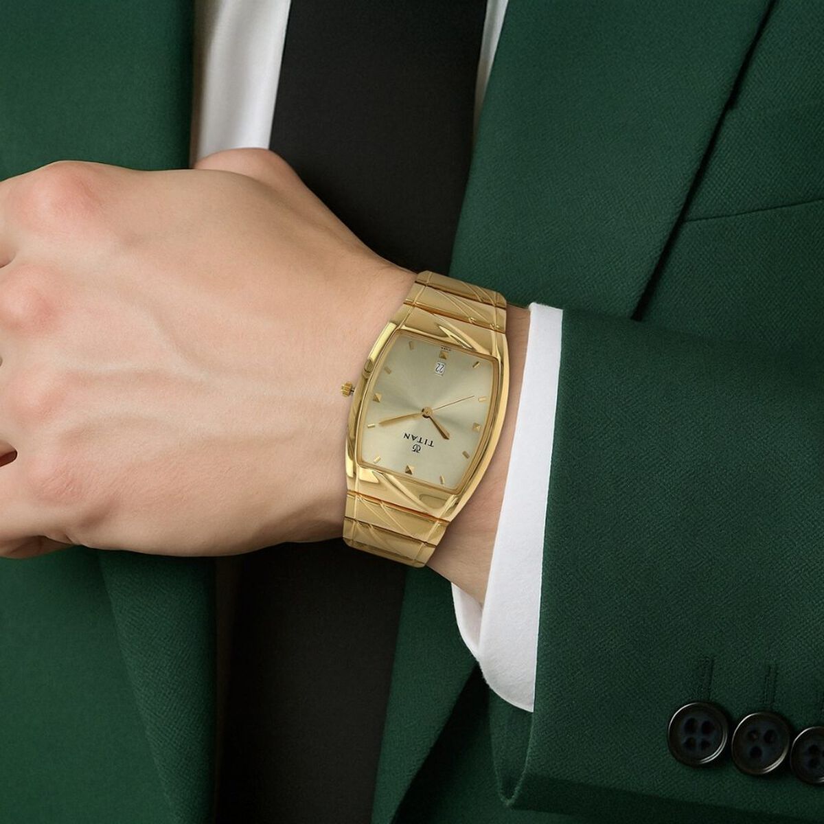 Titan Rectangle Champagne Dial Analog with Date Stainless Steel Strap watch for Men 5