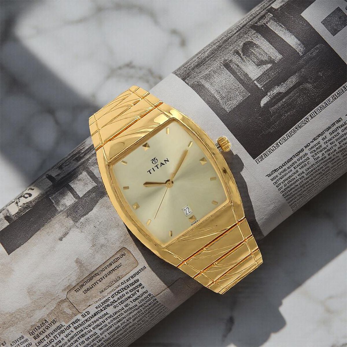 Titan Rectangle Champagne Dial Analog with Date Stainless Steel Strap watch for Men 1