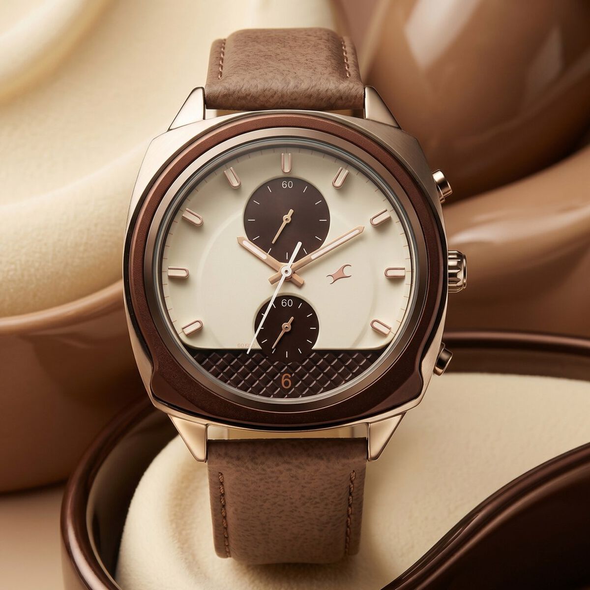 Fastrack Gelato Brown chronograph watch with Cookies n Cream dial for Guys 1