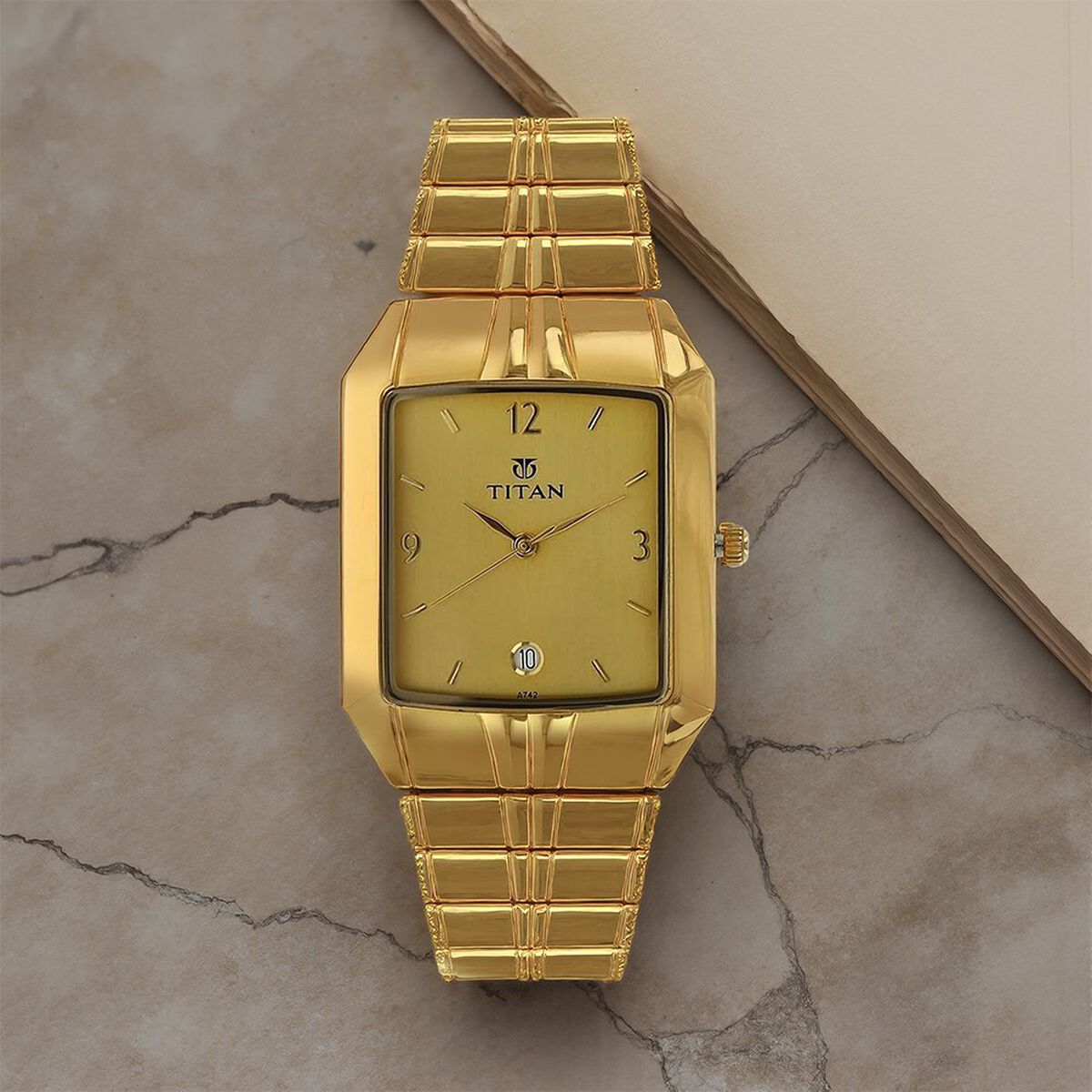 Titan Analog with Date Golden Dial Metal Strap watch for Men 1