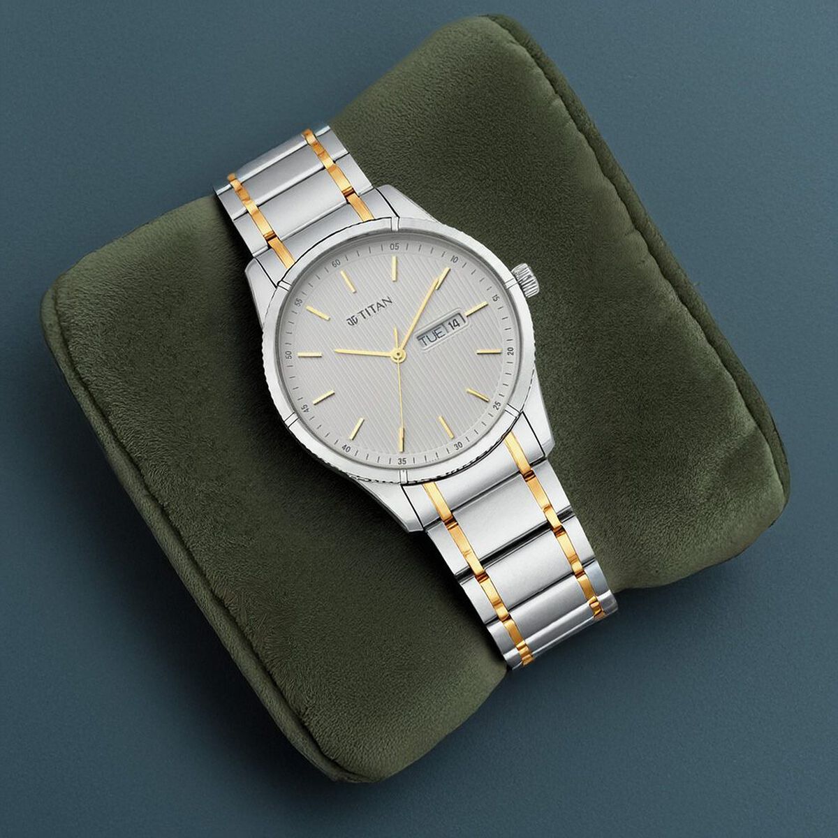 Titan Lagan White Dial Analog with Day and Date Metal Strap Watch for Men 1