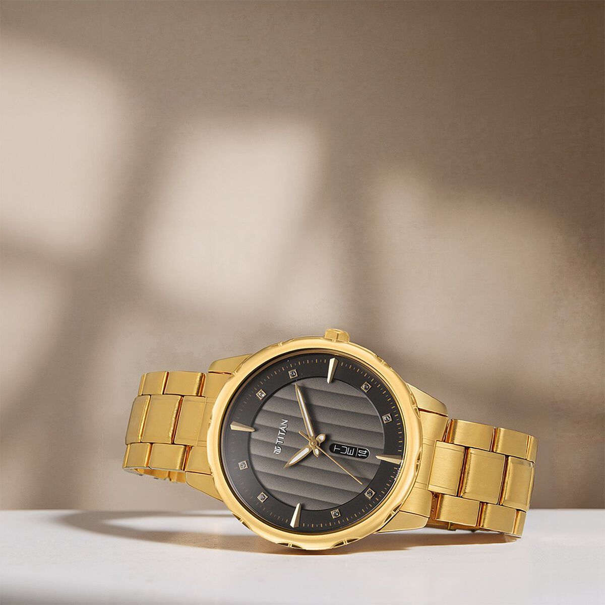 Titan Regalia Opulent Analog with Day and Date Black Dial Watch for Men 1