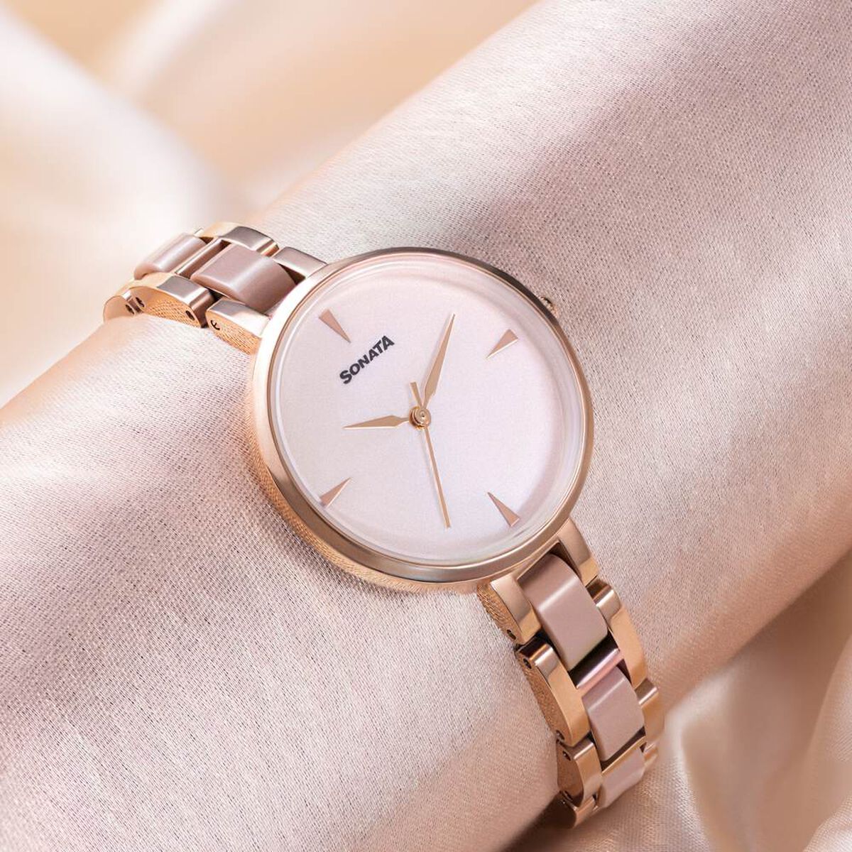 Sonata Quartz Analog Mother of Pearl Dial Two Toned Stainless Steel Strap Watch For Women 1