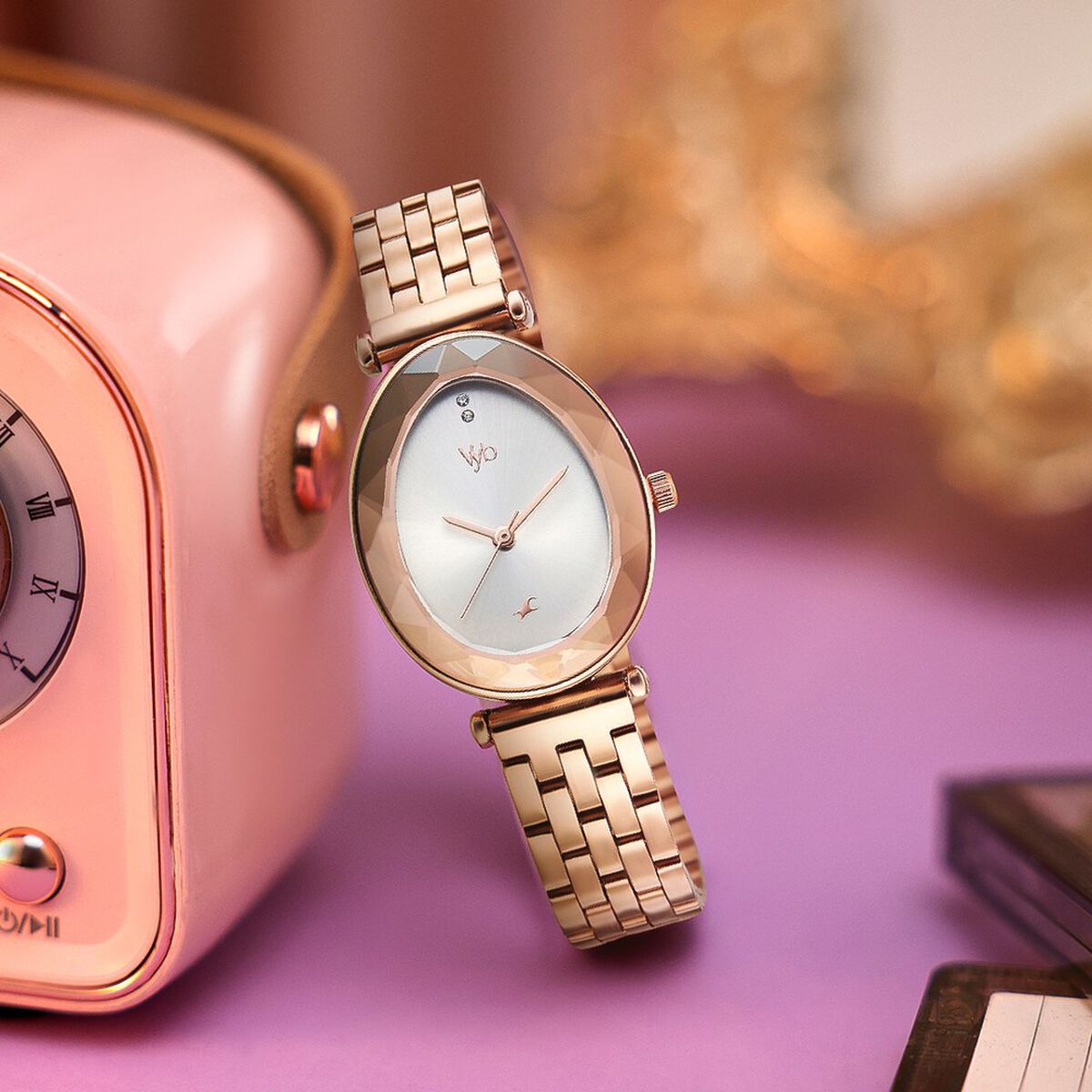 Vyb Prodigy By Fastrack Quartz Analog Silver Dial Rose Gold Stainless Steel Strap Watch For Girls 1